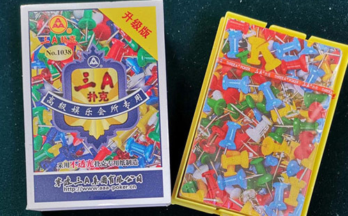 类乌齐扑克批发采购指南与产品质量识别要点解析